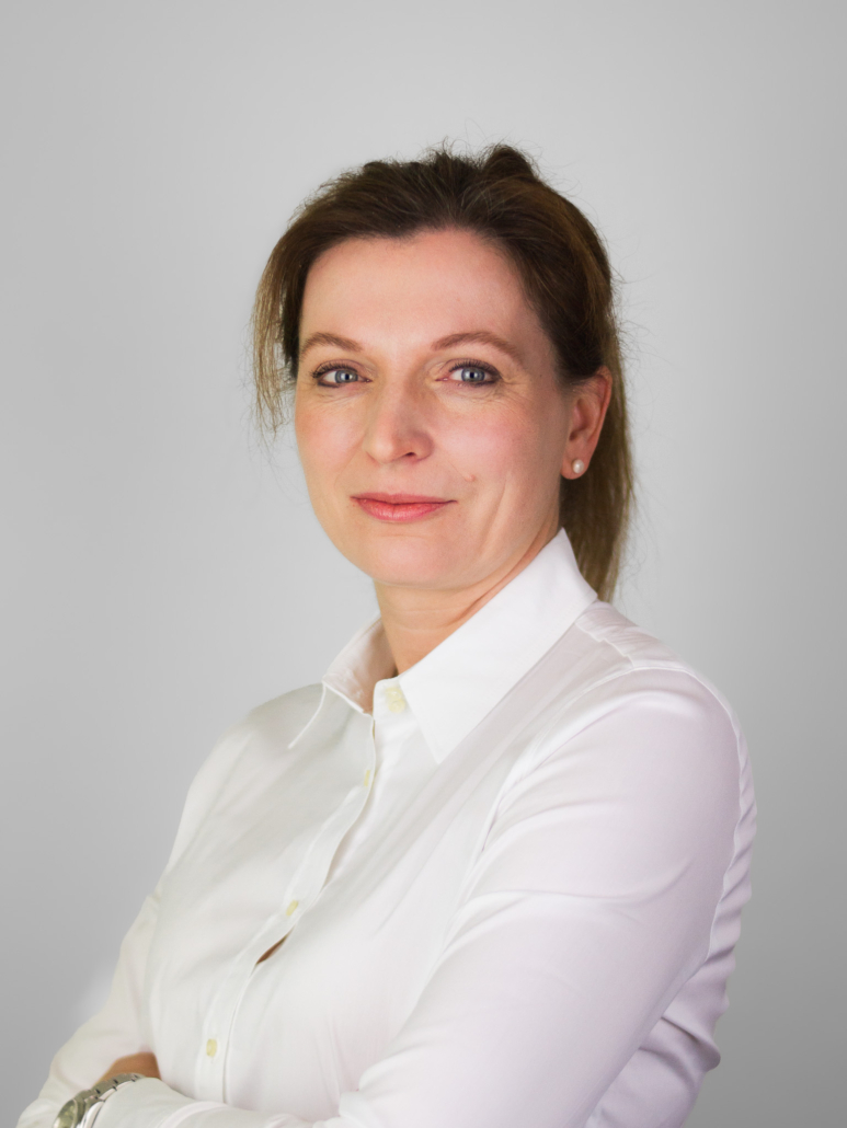 Frau Dr. med. Stephanie Haarbach